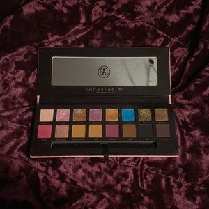ABH Amrezy Palette